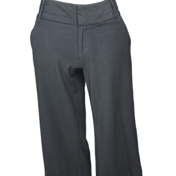 Old Navy low rise capri - Picture 2 of 5